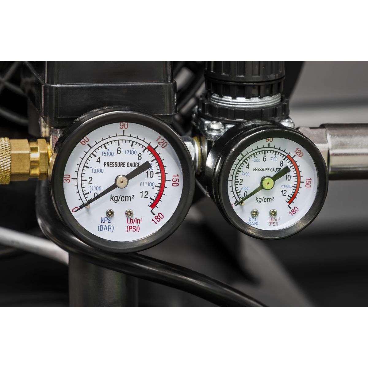 Sealey 100L V-Twin Direct Drive Air Compressor 3hp - Image 5