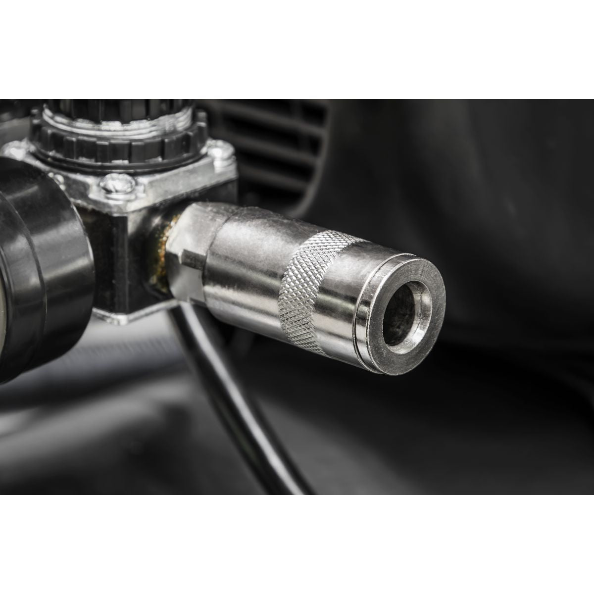 Sealey 100L V-Twin Direct Drive Air Compressor 3hp - Image 9