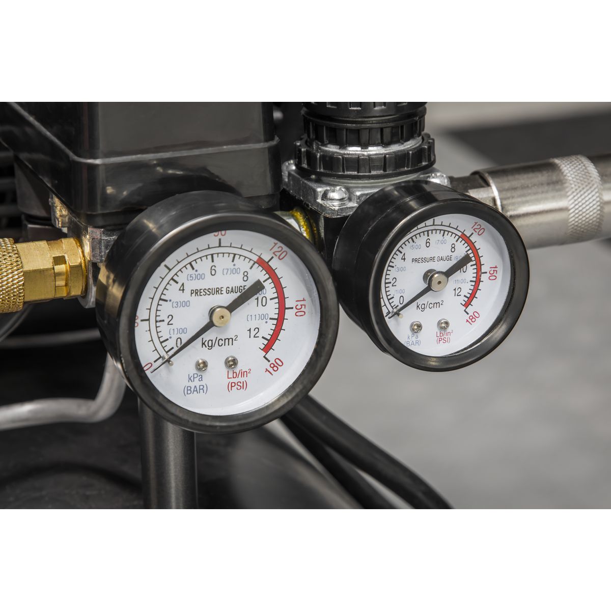 Sealey 24L Direct Drive Air Compressor 2hp - Image 3