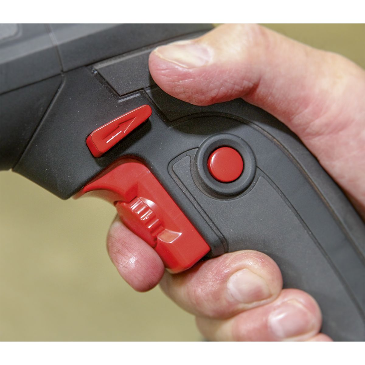 Sealey 13mm 2 Mechanical/Variable Speed Hammer Drill 1050W/230V - Image 3