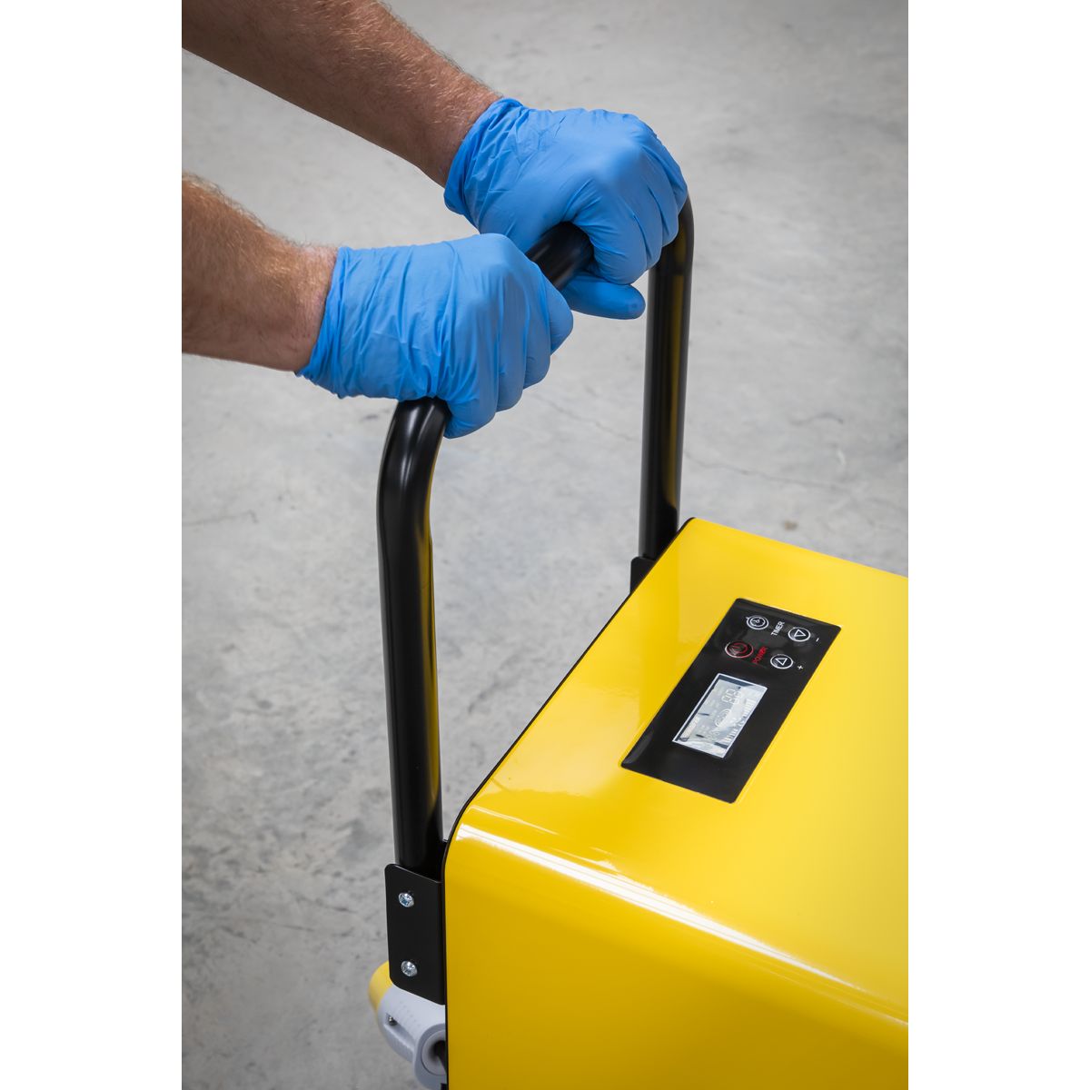 Sealey Industrial Dehumidifier 110V, 50L - Image 2