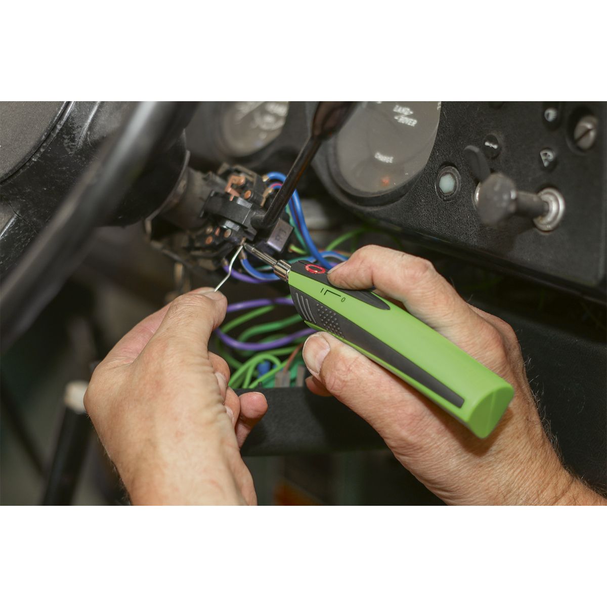 Sealey Premier Soldering Iron Rechargeable 6W - Image 4