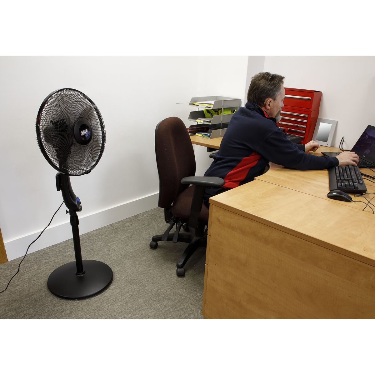 Sealey Quiet High Performance Oscillating Pedestal Fan 16" - Image 7