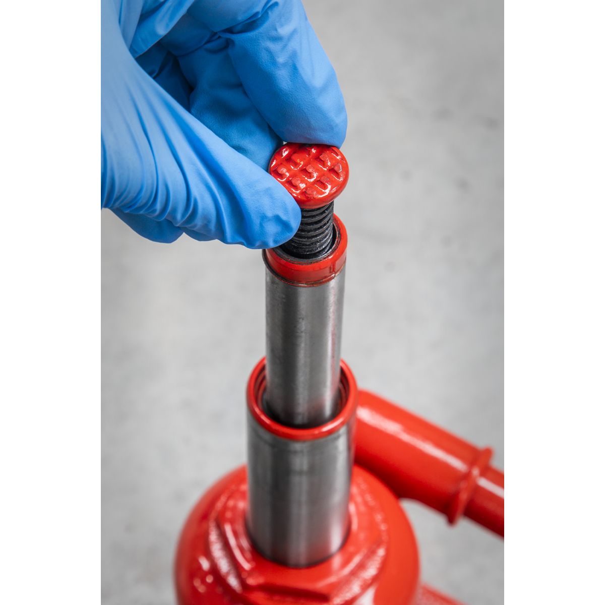 Sealey Telescopic Bottle Jack 2 Tonne - Image 8