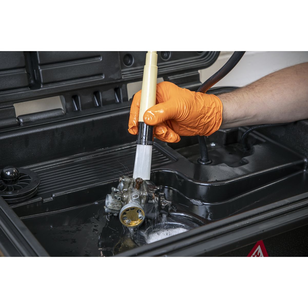 Sealey Mobile Parts Cleaning Tank with Brush 16L - Image 8