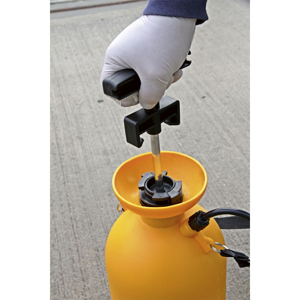 Sealey Pressure Sprayer 8L - Image 4