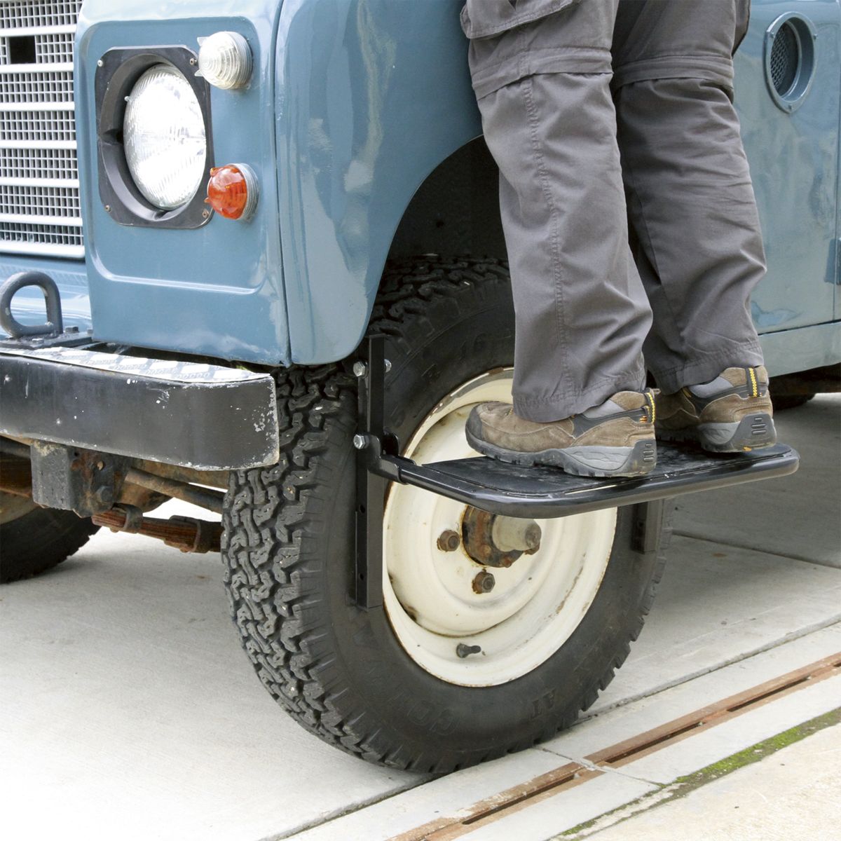 Sealey Folding Wheel Step - Image 3