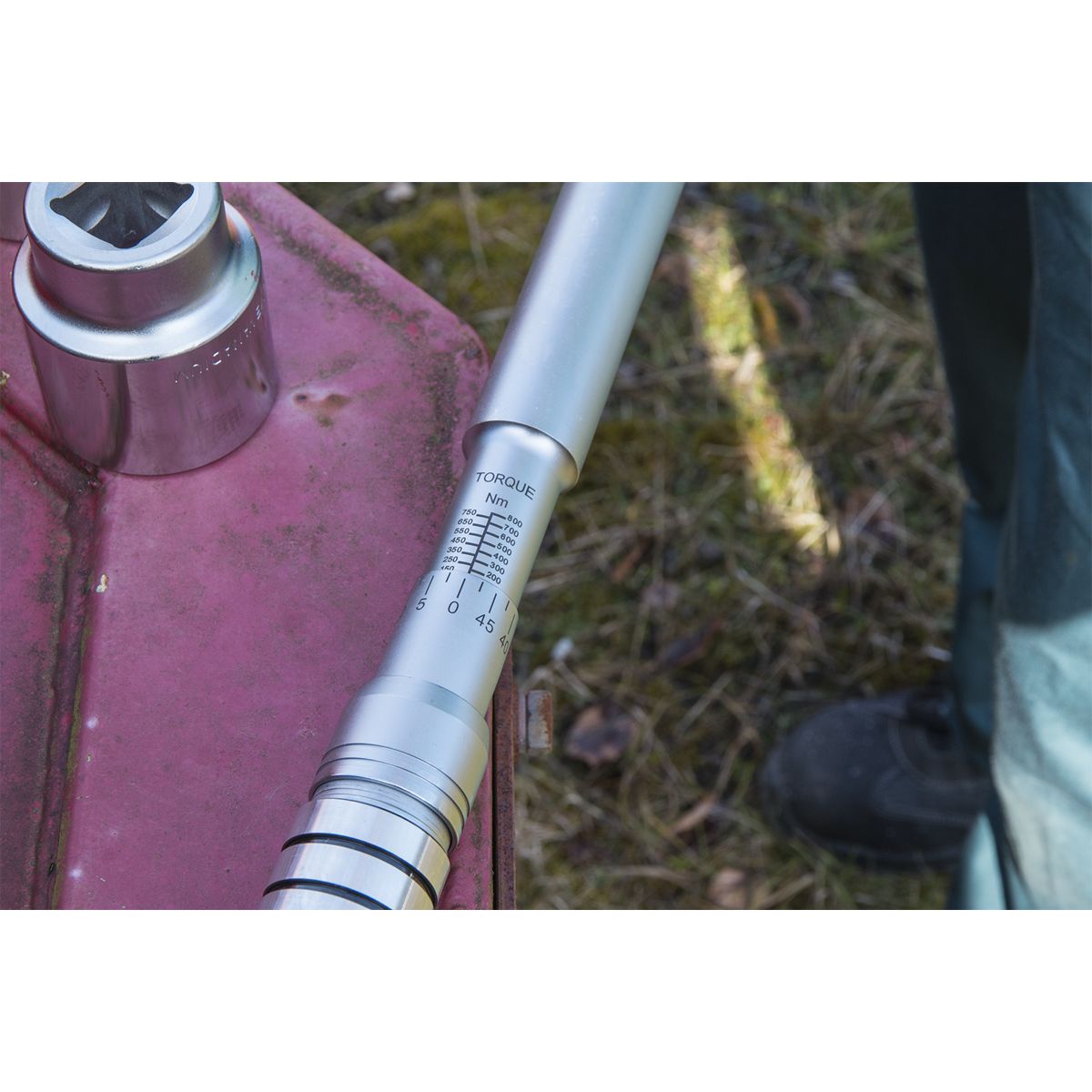 Sealey Premier Calibrated Micrometer Style Torque Wrench 3/4"Sq Drive 150-800Nm - Image 3