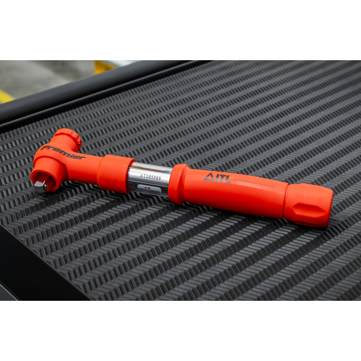 Premier Insulated Torque Wrench 3/8"Sq Drive 5-25Nm STW805