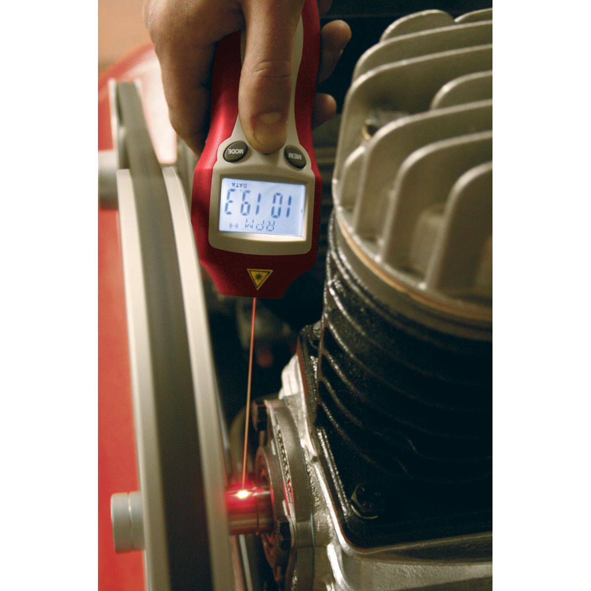 Sealey Contact/Non-Contact Digital Tachometer - Image 3