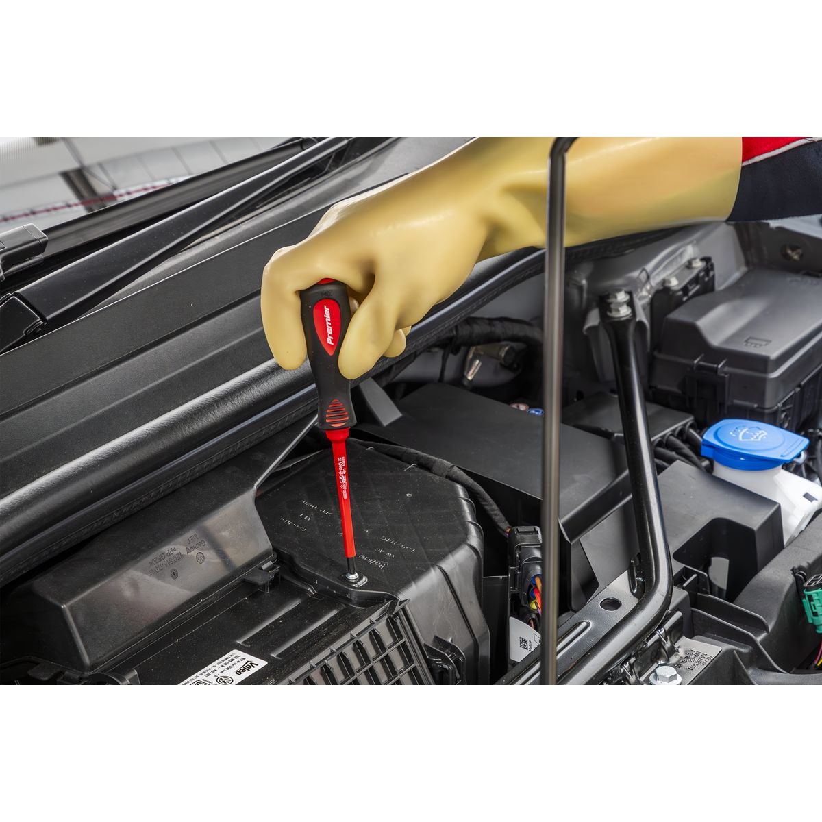 Sealey Premier Screwdriver Set 7pc - VDE Approved - Image 4