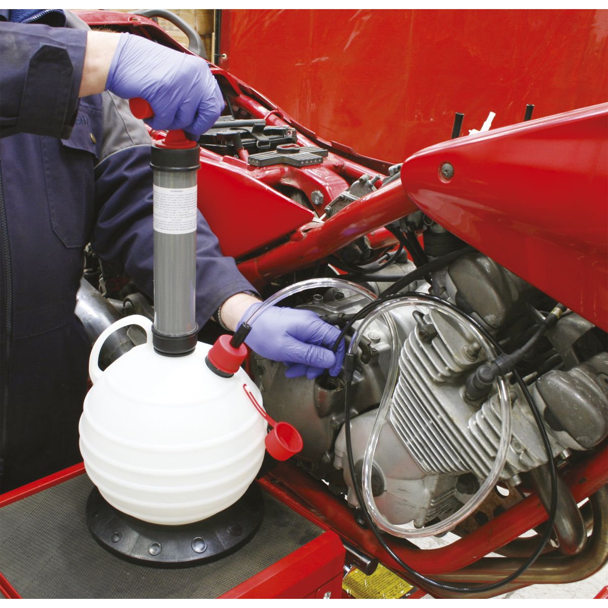 Sealey Manual Vacuum Oil & Fluid Extractor Pump 5.5L - Image 4