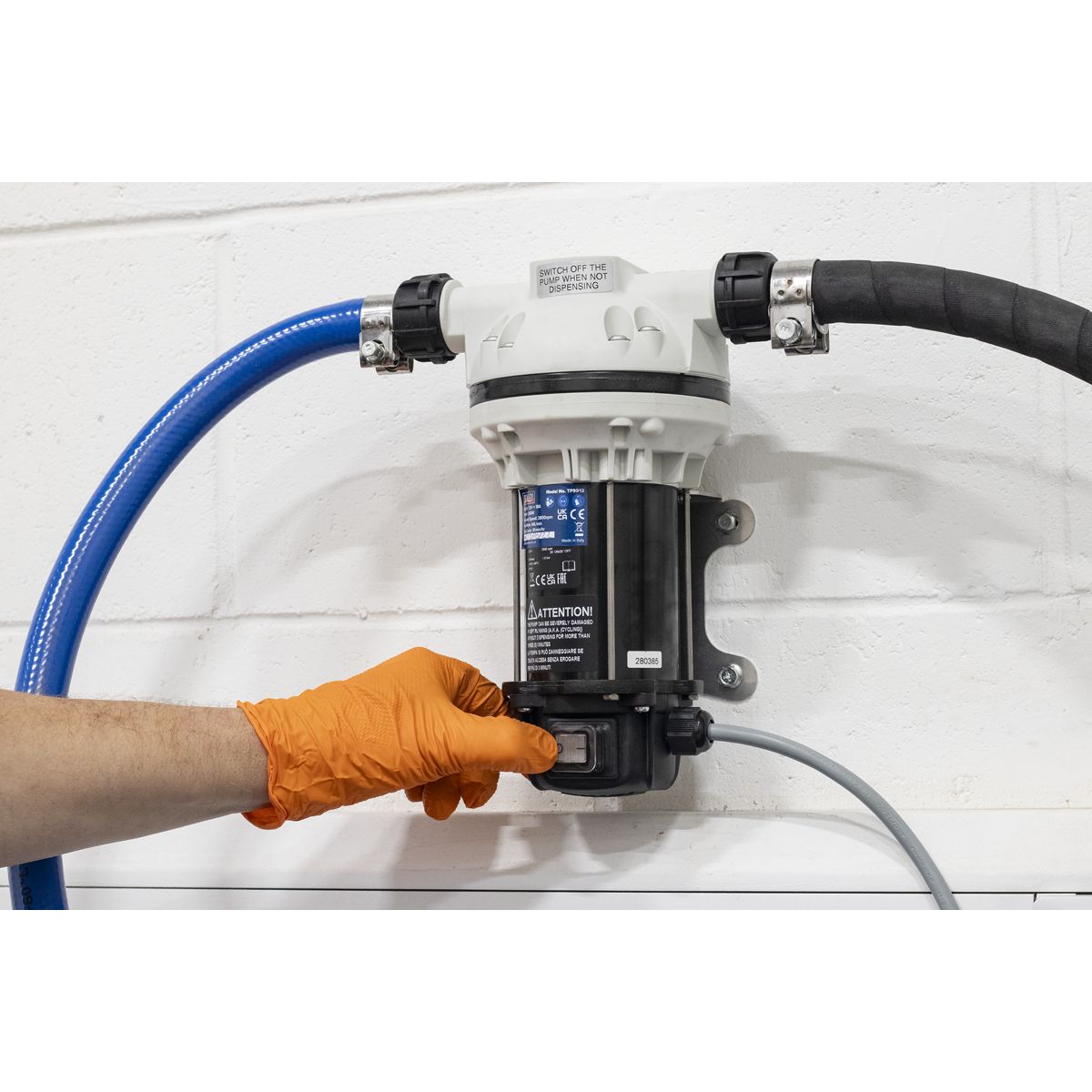 Sealey Portable AdBlue Transfer Pump 12V - Image 4