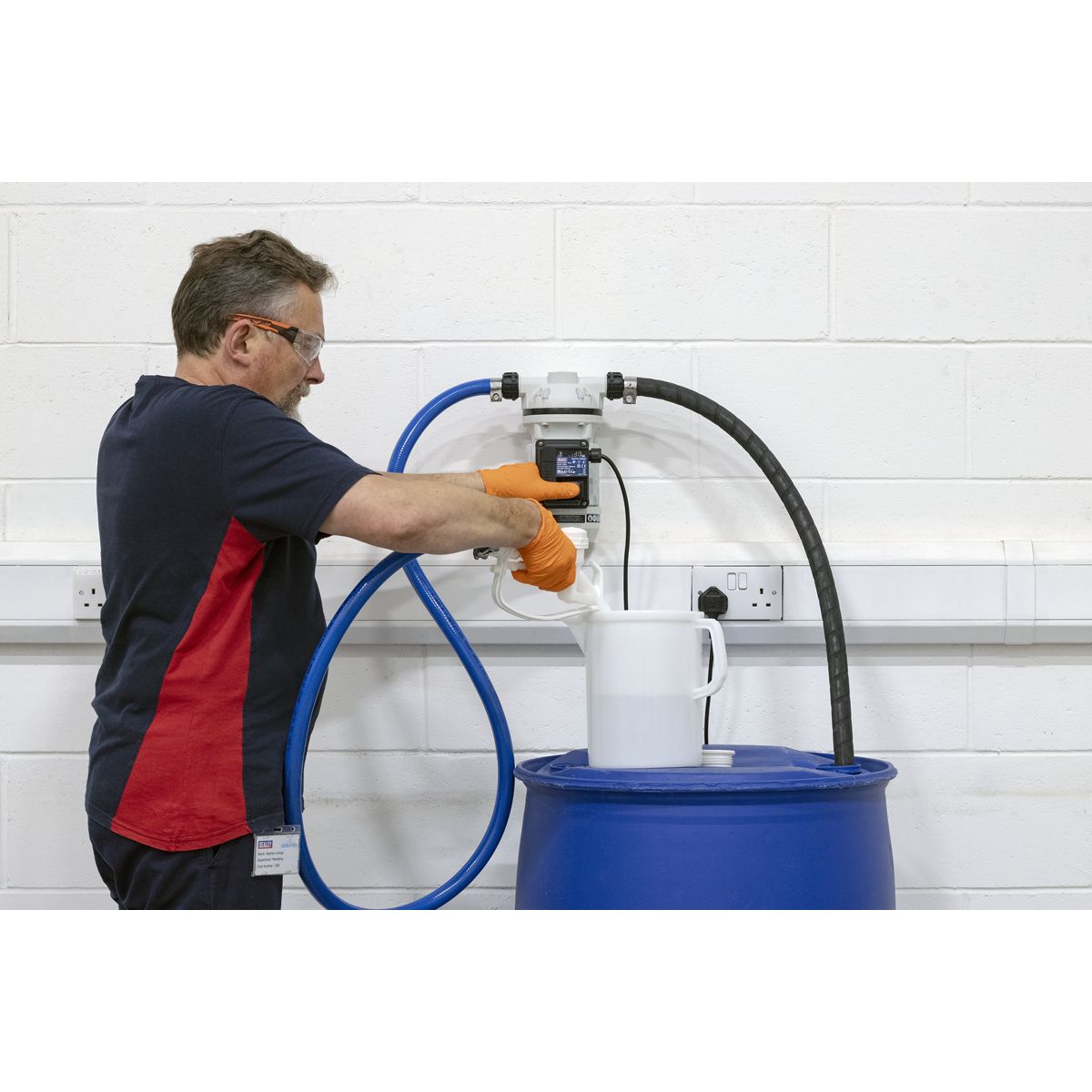 Sealey Portable AdBlue Transfer Pump 230V - Image 3
