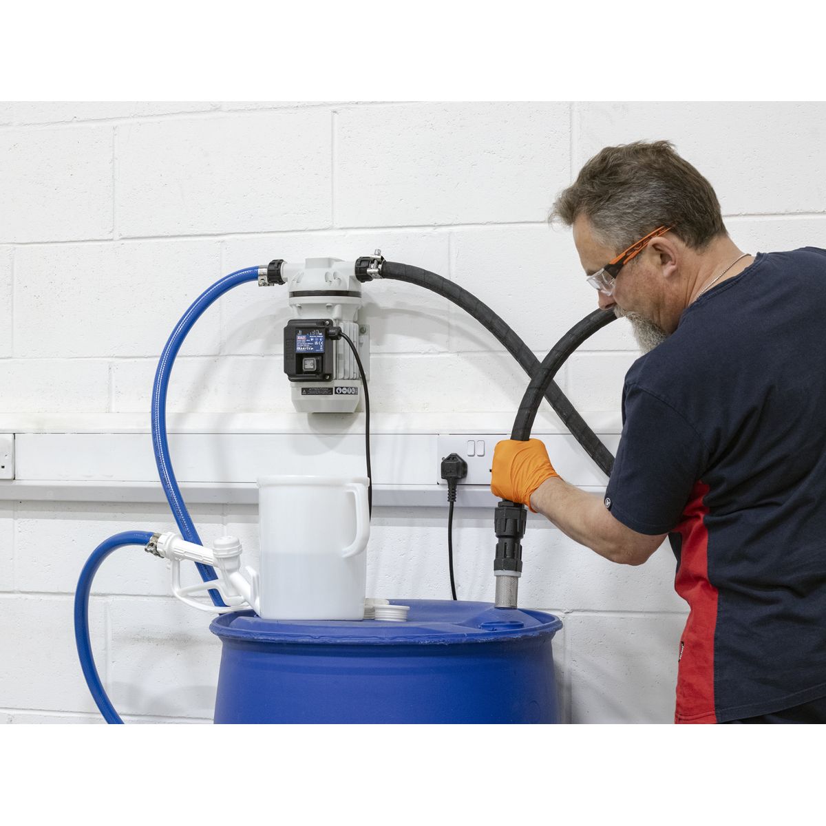 Sealey Portable AdBlue Transfer Pump 230V - Image 4