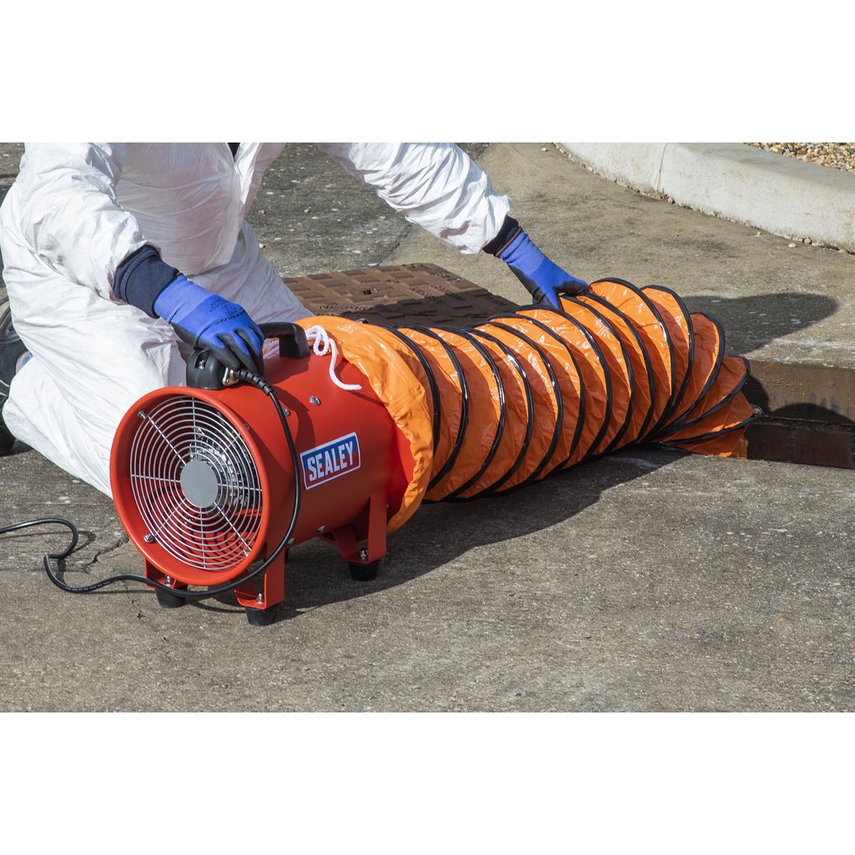 Sealey Portable Ventilator with 5m Ducting 250mm - Image 6