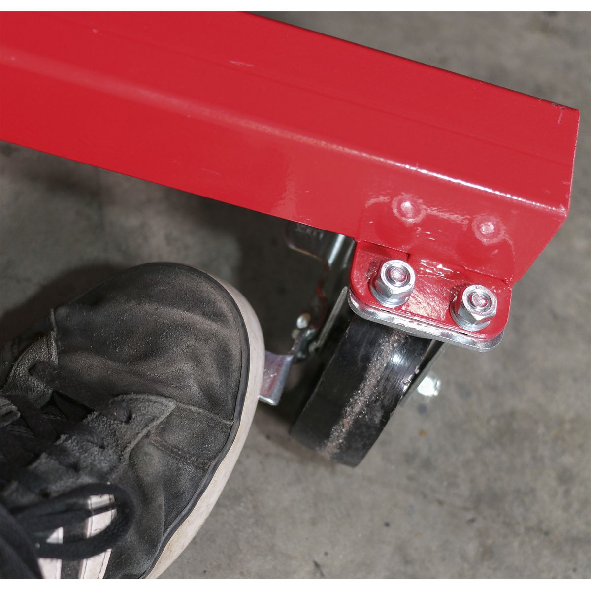 Sealey Adjustable 2-Post Vehicle Moving Dolly 900kg Capacity - Image 4
