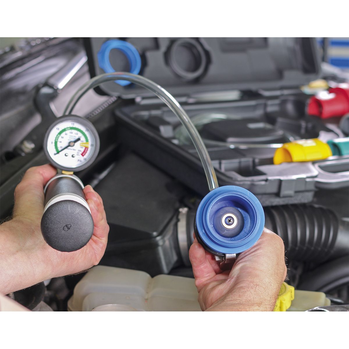 Sealey Cooling System & Cap Testing Kit - Image 4