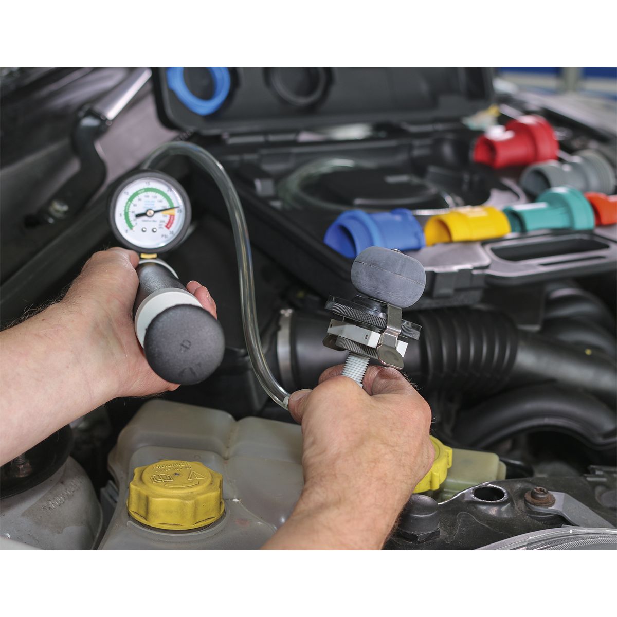 Sealey Cooling System & Cap Testing Kit - Image 7