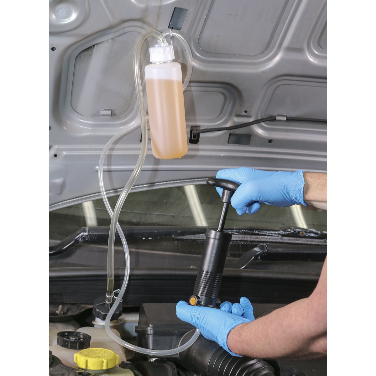 Sealey Brake & Clutch Bleeder - Image 6