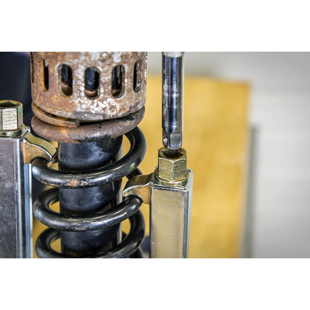 Sealey Motorcycle Coil Spring Compressor - Image 3