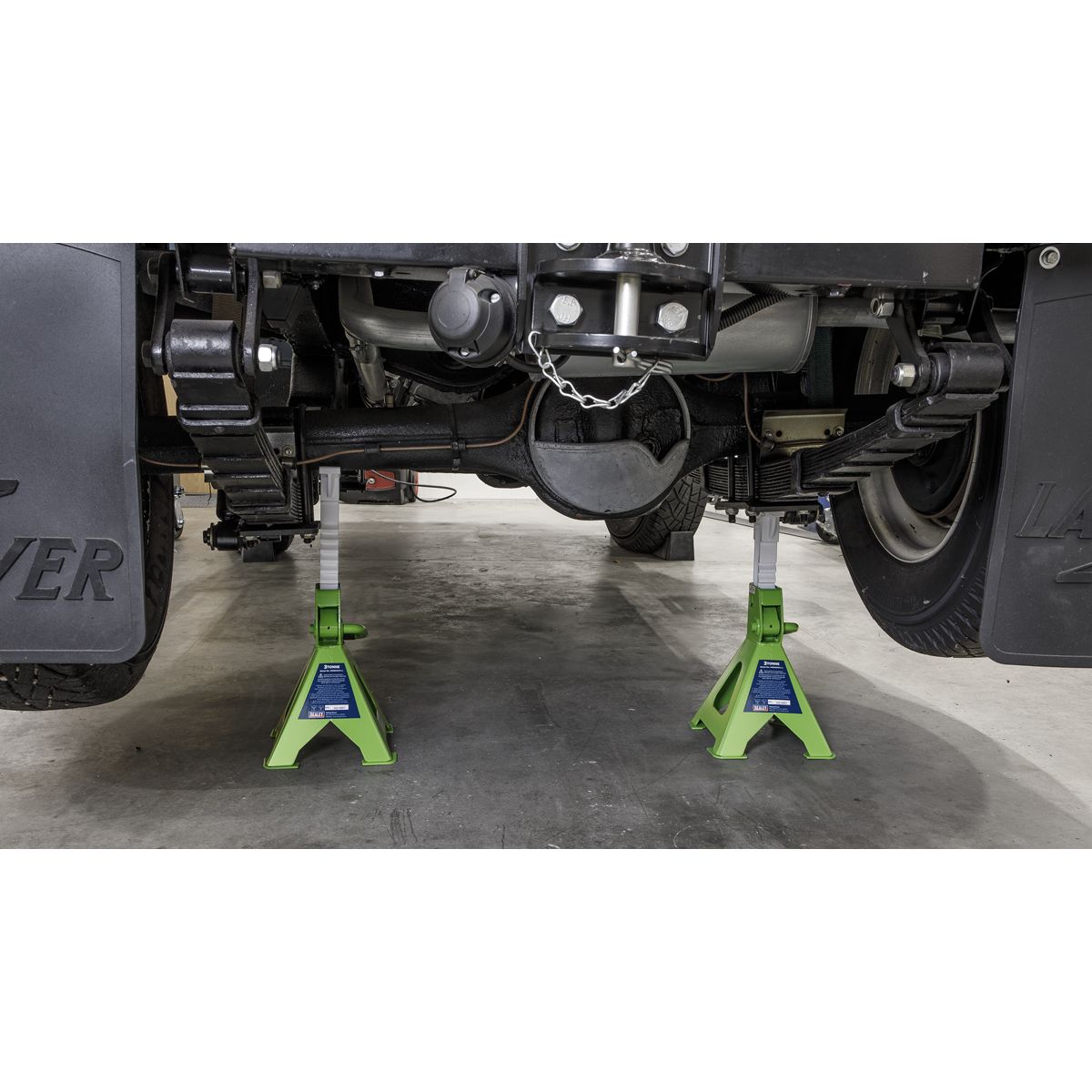 Sealey Ratchet Type Axle Stands (Pair) 3 Tonne Capacity per Stand - Hi-Vis Green - Image 6