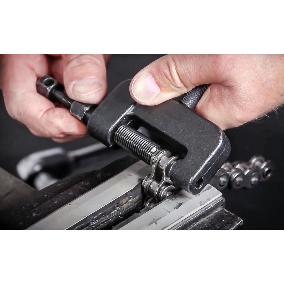 Sealey Motorcycle Chain Breaker & Riveter - Image 4