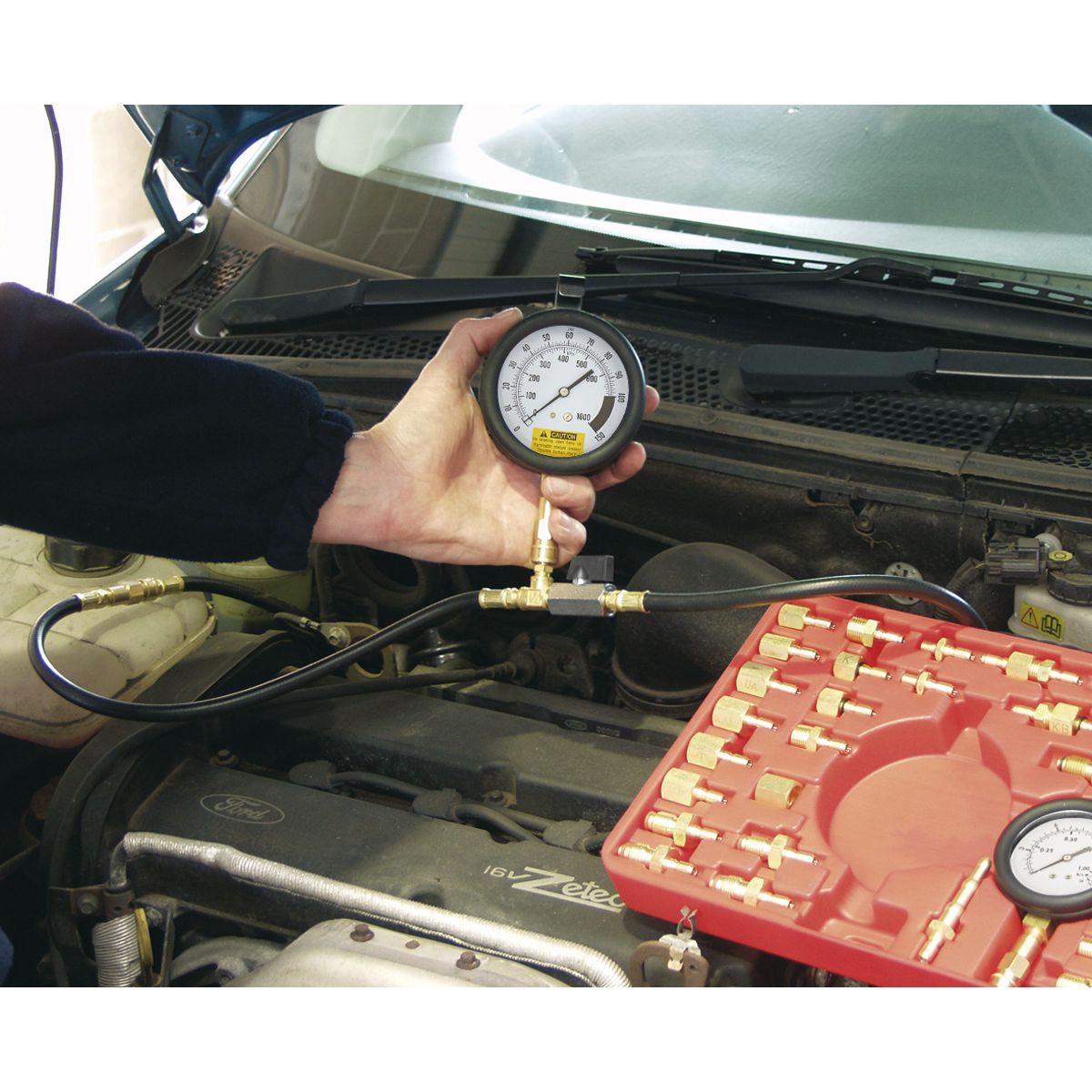 Sealey Fuel Injection Pressure Test Kit - Image 4