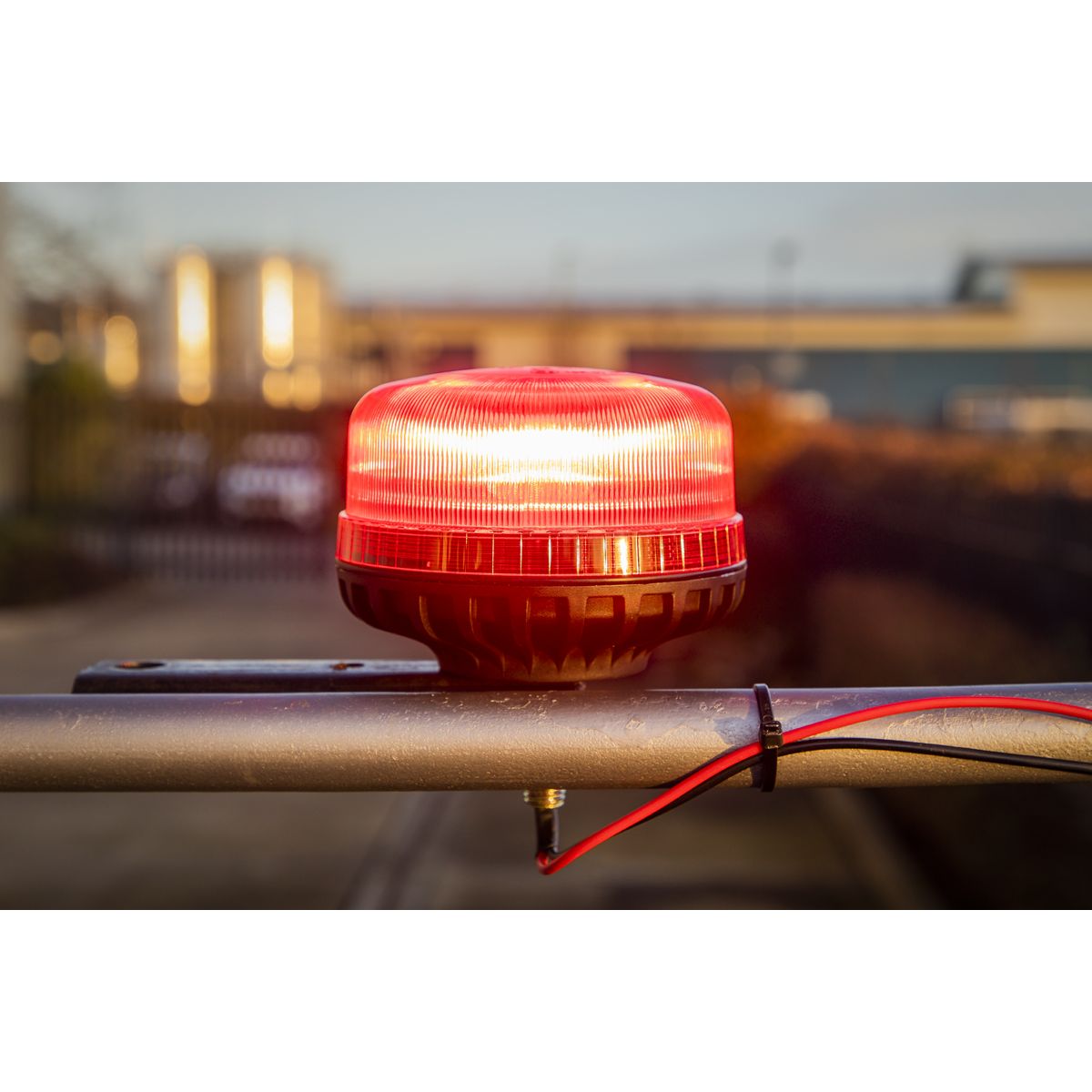 Sealey Warning Beacon with 12mm Bolt Fixing SMD LED 12/24V - Red - Image 5