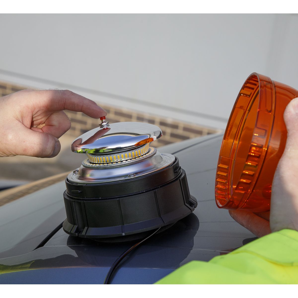 Sealey Warning Beacon with Magnetic Base 20W SMD LED 12/24V - Image 5