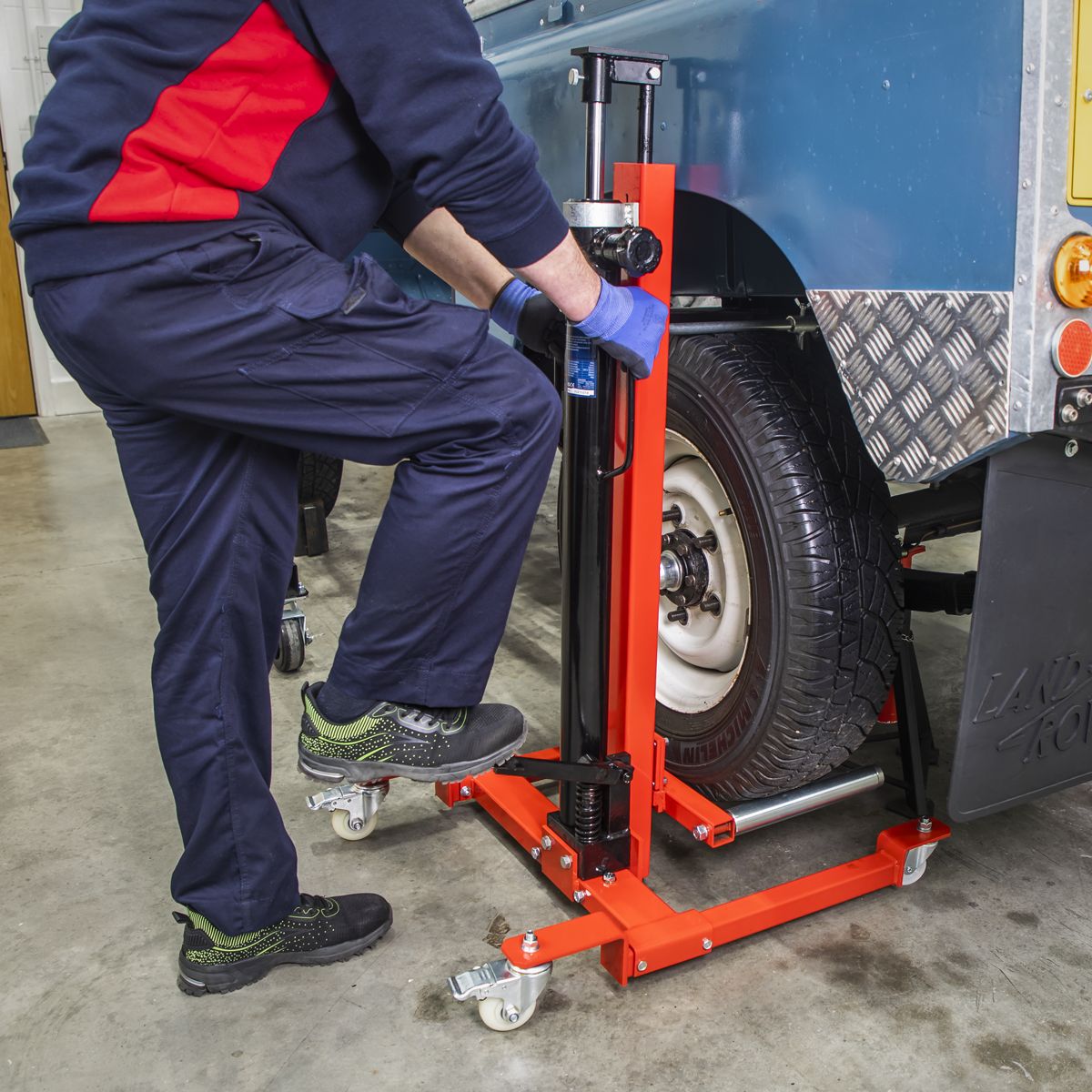 Sealey Quick Lift Wheel Removal/Lifter Trolley 80kg - Image 2