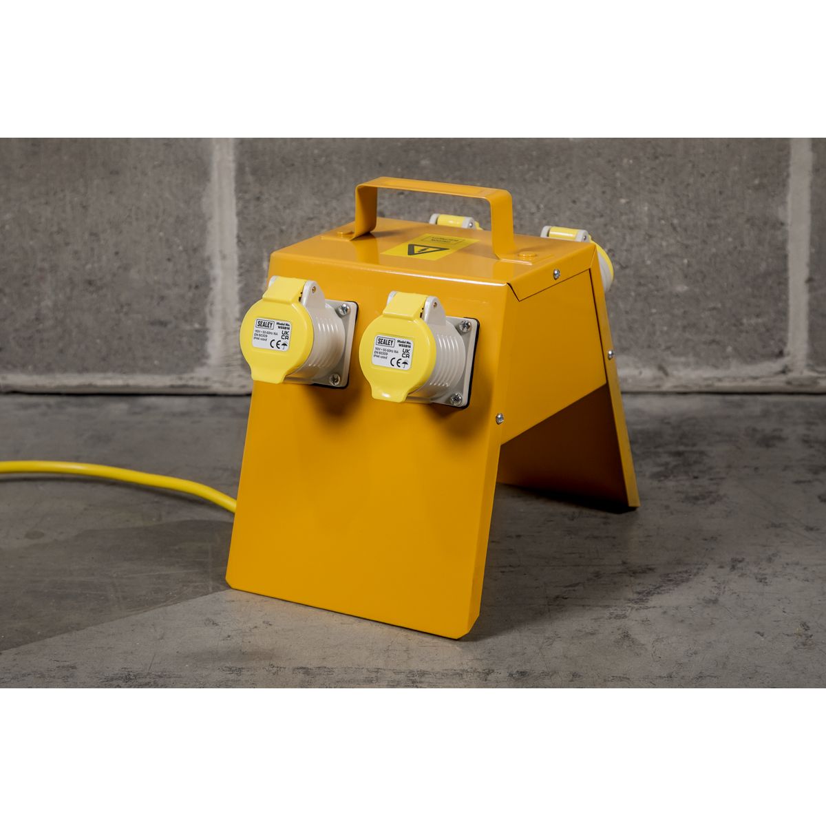 Sealey 4-Way Splitter Box 110V - Image 4