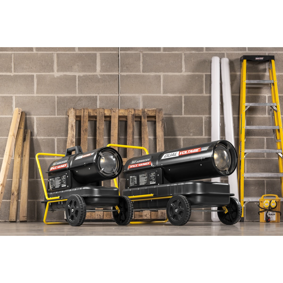 Sealey Dual Voltage Kerosene/Diesel Space Warmer Heater with Wheels 50,000Btu/hr AB500DV