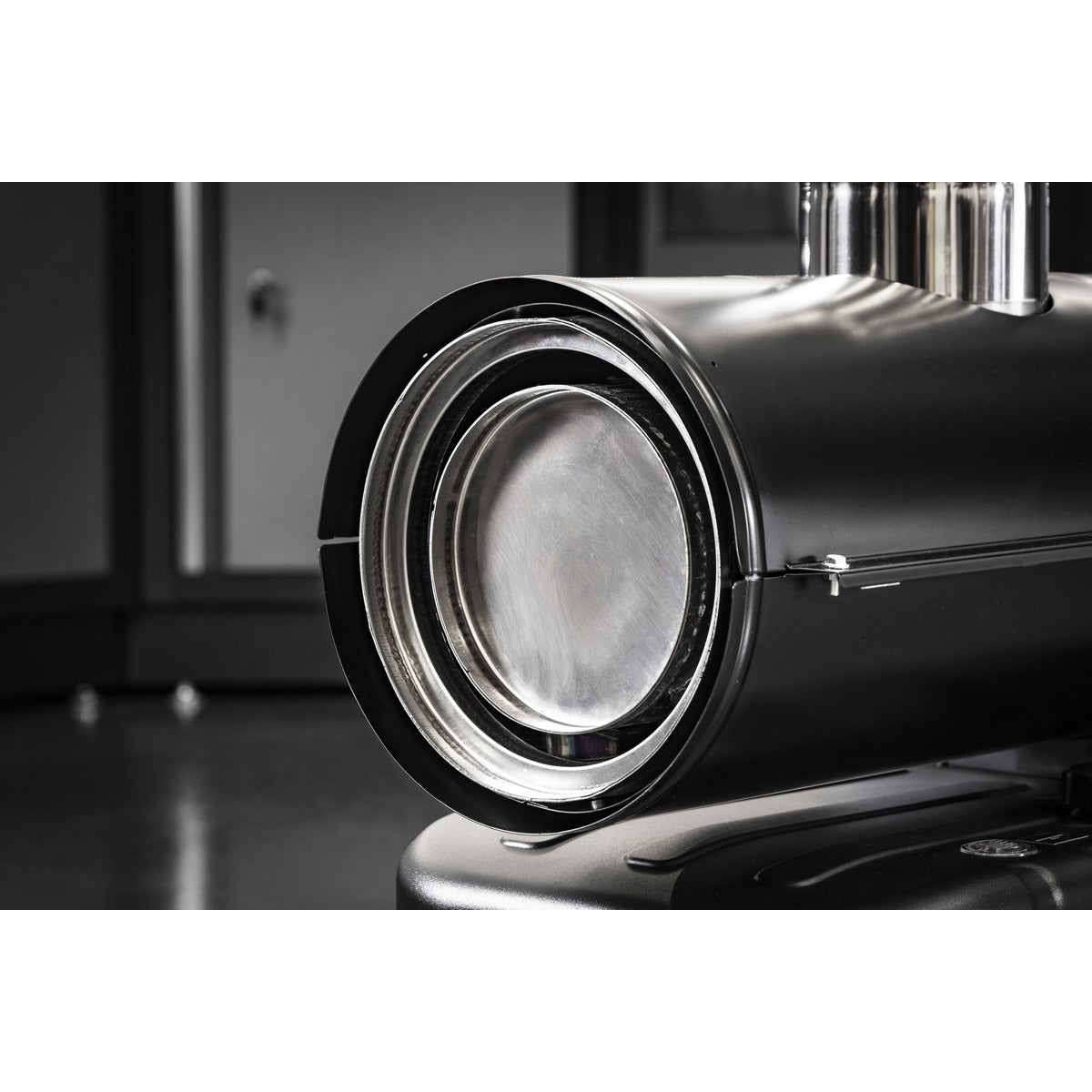 Sealey Space Warmer Indirect Kerosene/Diesel Heater with Wheels 68,000Btu/hr ABI600