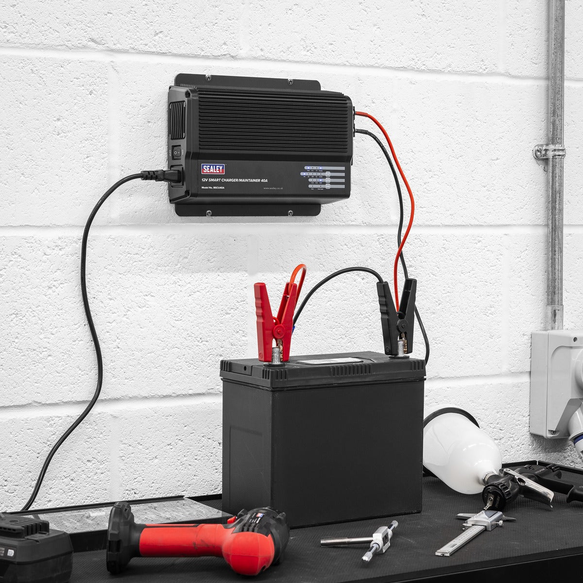 Sealey 12V Battery Smart Charger/Maintainer 40A BSCU40A