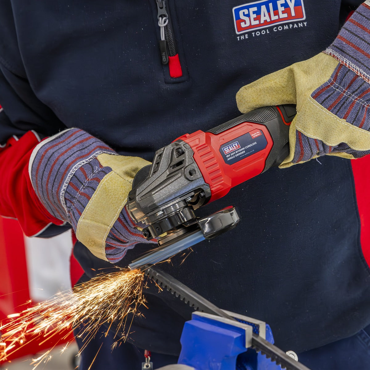 Sealey 115mm Cordless Angle Grinder 18V 3Ah - Red CP401LI