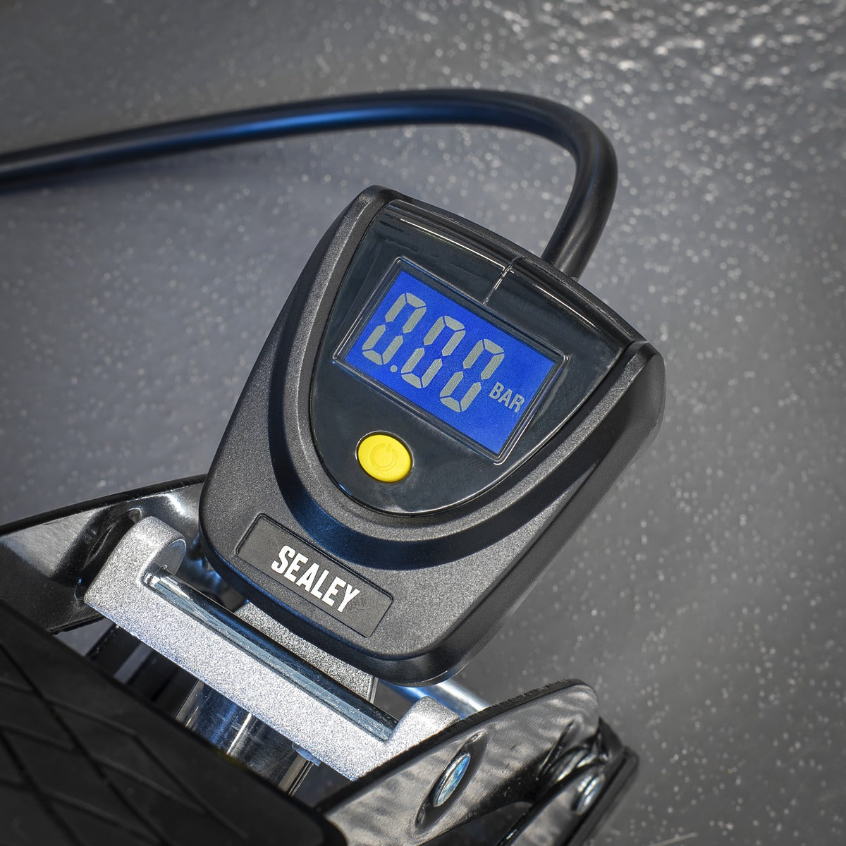 Sealey Single Barrel Digital Foot Pump FP8D