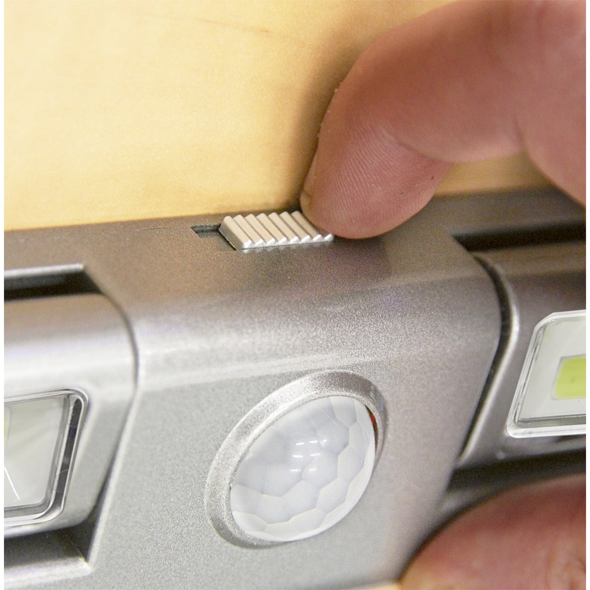 Sealey Auto Light with PIR Sensor 1W COB LED GL93