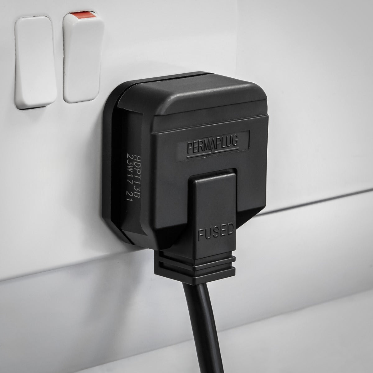 Sealey 13A Heavy-Duty Rewirable Plug - Black PL/13/3S