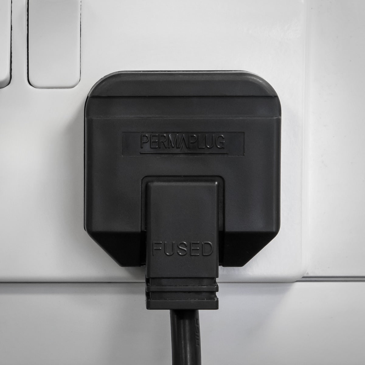 Sealey 13A Heavy-Duty Rewirable Plug - Black PL/13/3S