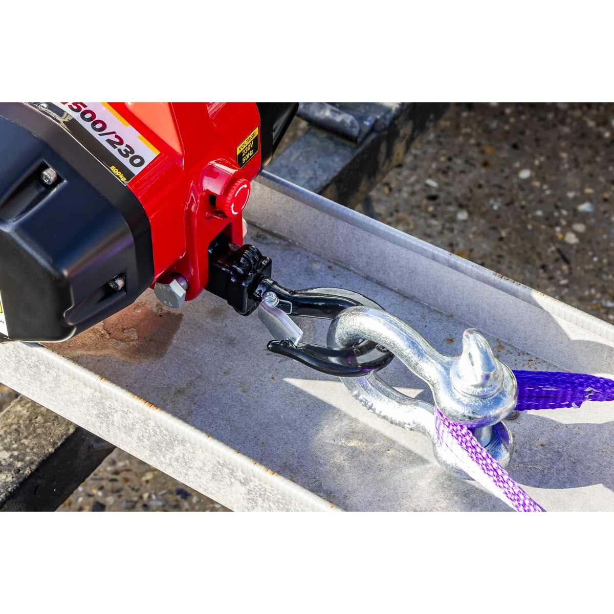 Sealey Portable Handheld Winch 500kg Pulling Force 230V PPH500/230