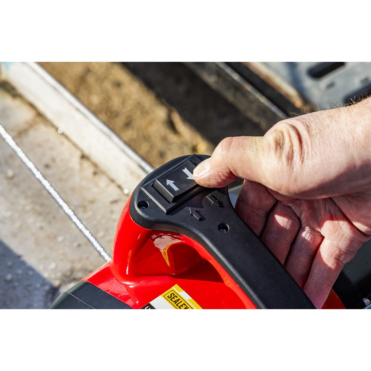 Sealey Portable Handheld Winch 500kg Pulling Force 230V PPH500/230