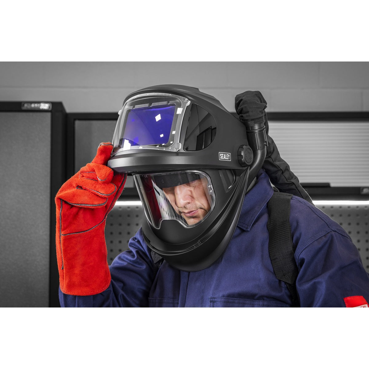 Sealey Auto Darkening Welding Helmet with TH3 Powered Air Purifying Respirator (PAPR) PWH618