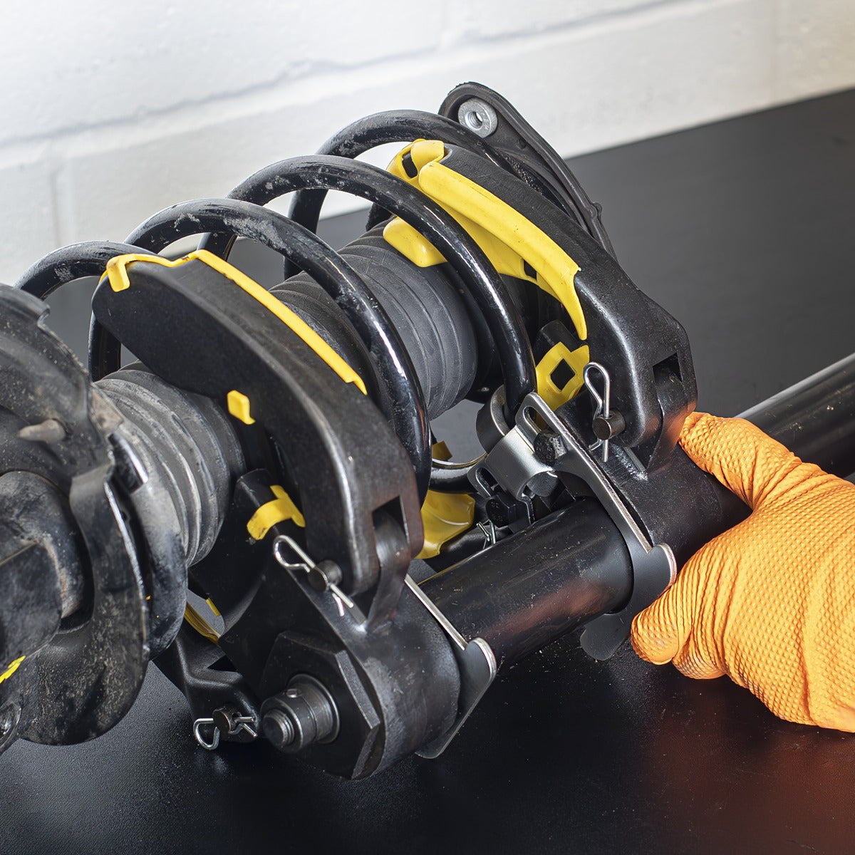 Sealey Coil Spring Compressor Set 2300kg RE250