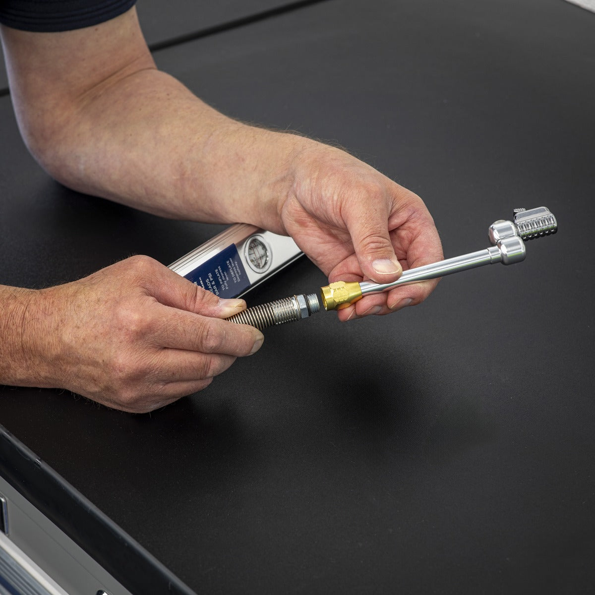 Sealey Clip-On Connector for Tyre Inflators Swivel Head SA360