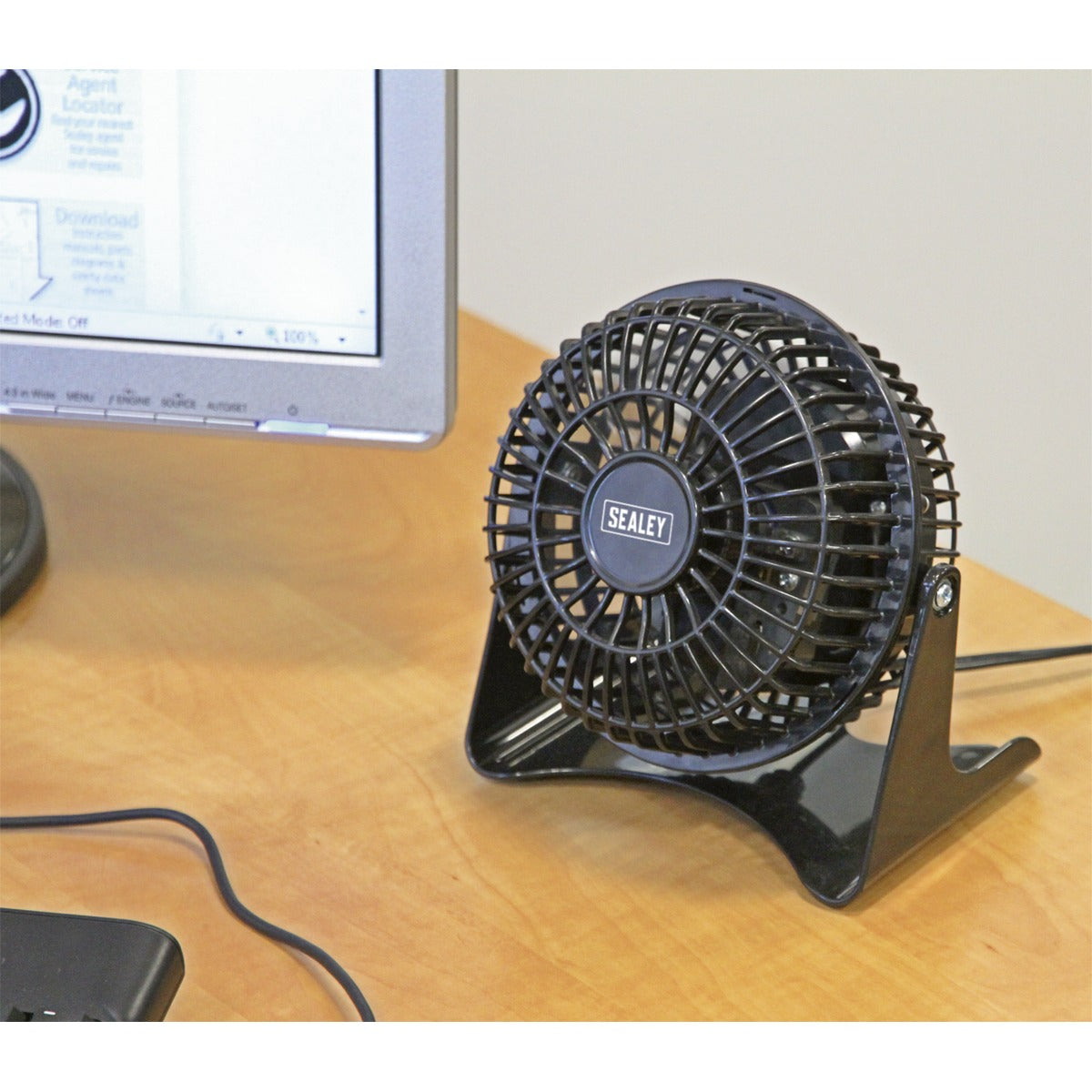 Sealey 4" Mini Desk Fan 230V SFF04