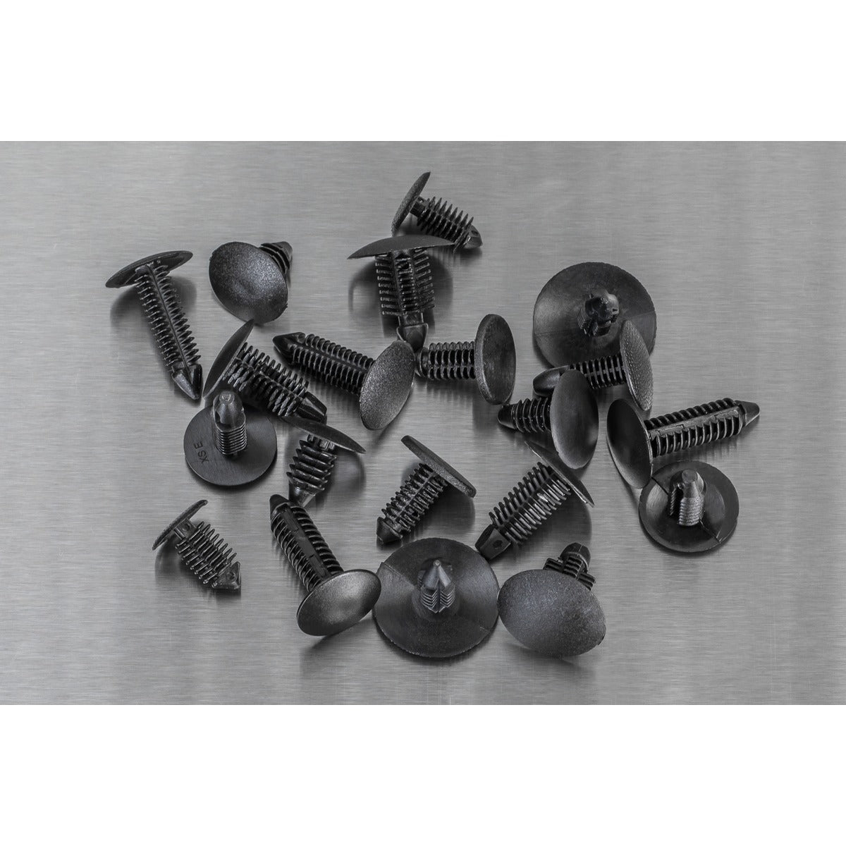 Sealey Fir Tree Clip Assortment - Pack of 100 TCFT100AS