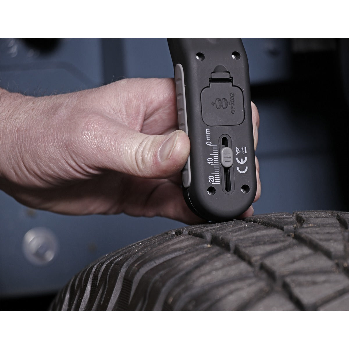 Sealey Digital Tyre Pressure & Tread Depth Gauge TSTPG11