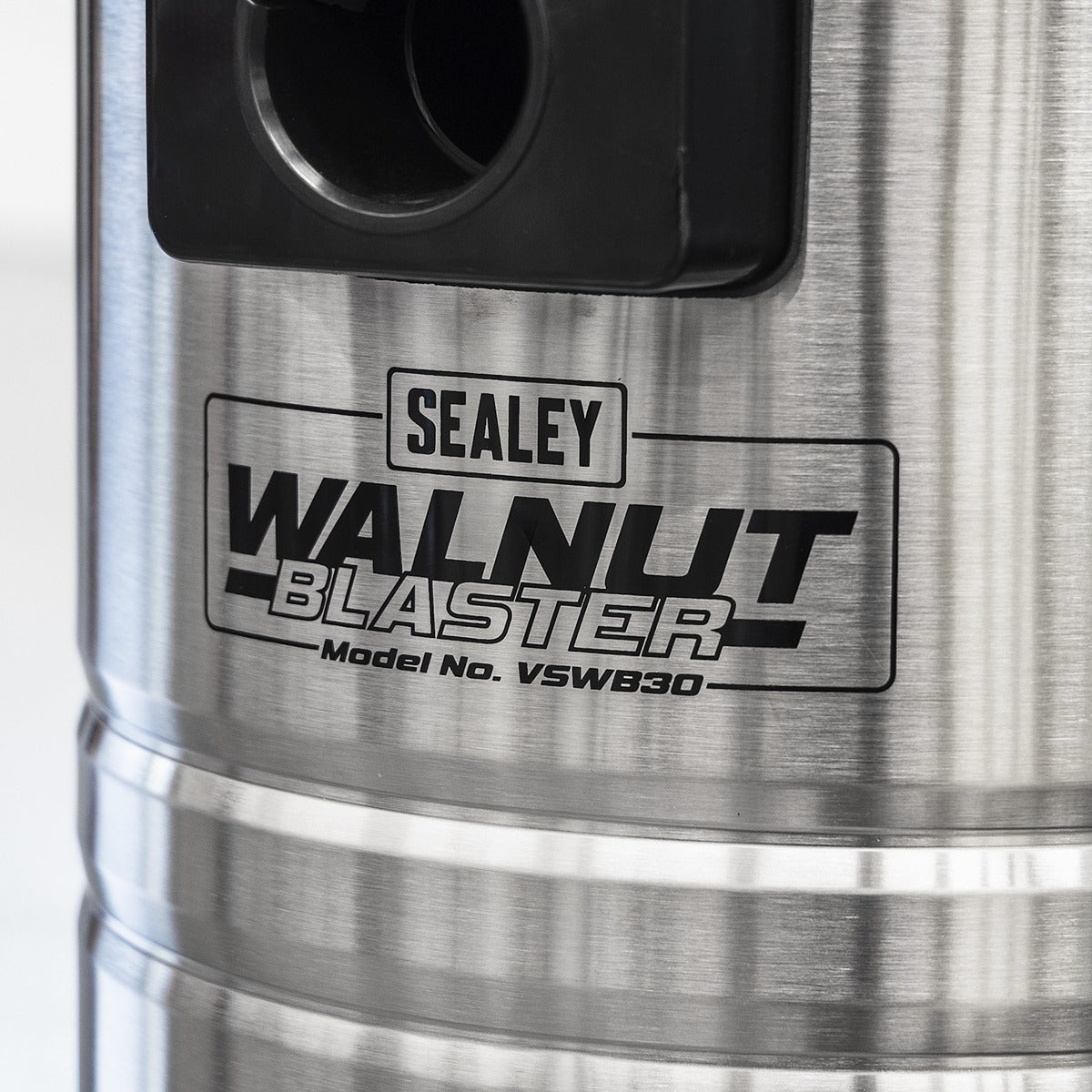 Sealey Walnut Blaster 30L Capacity VSWB30