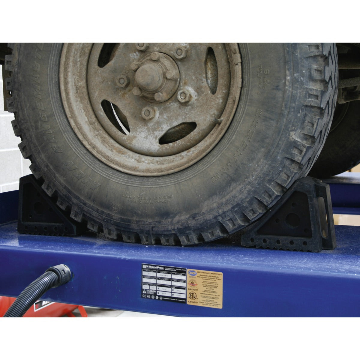 Sealey Rubber Wheel Chocks - Pair WC01